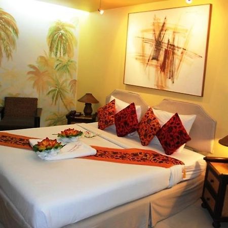 Pasadena Lodge Pattaya Zewnętrze zdjęcie