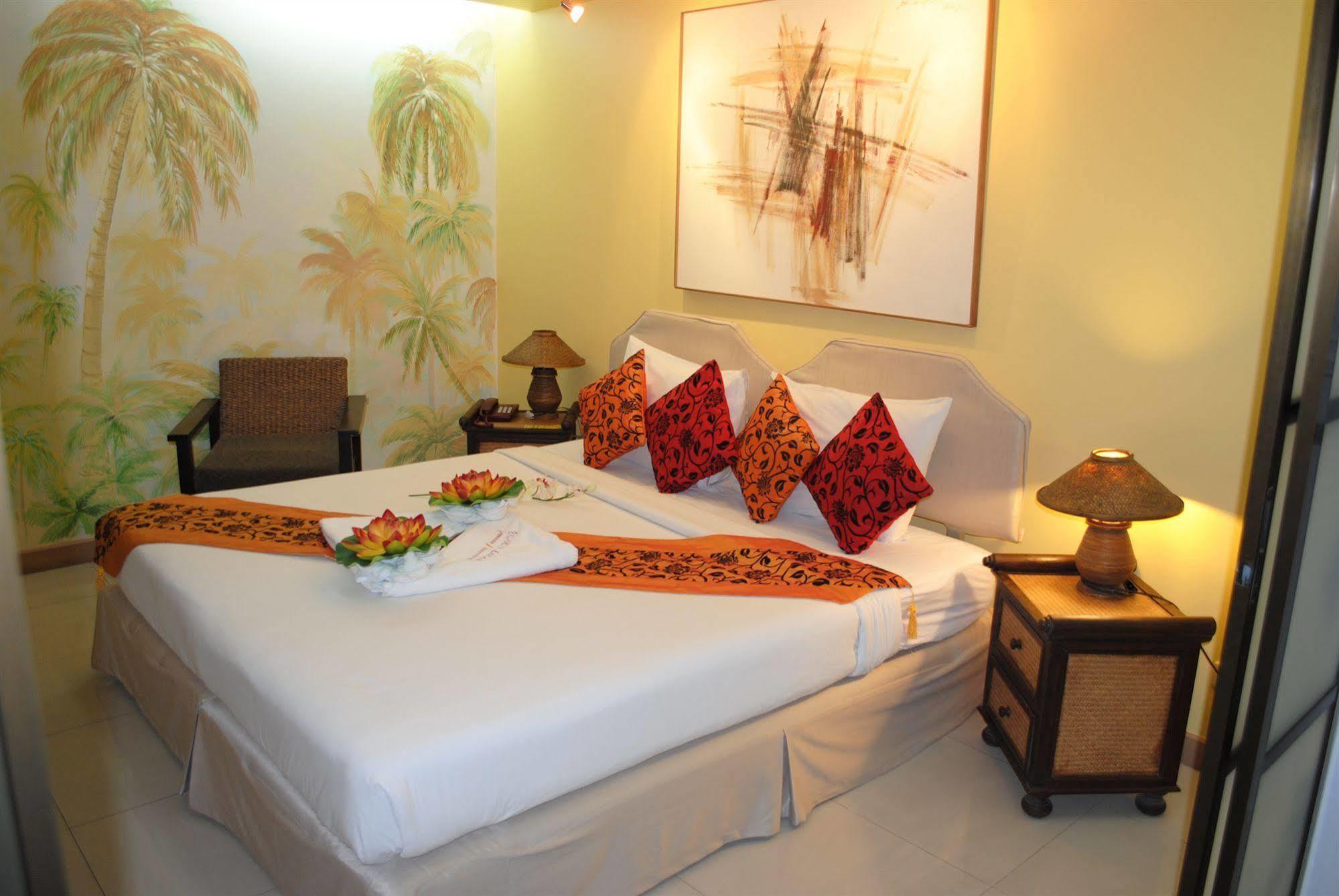 Pasadena Lodge Pattaya Zewnętrze zdjęcie