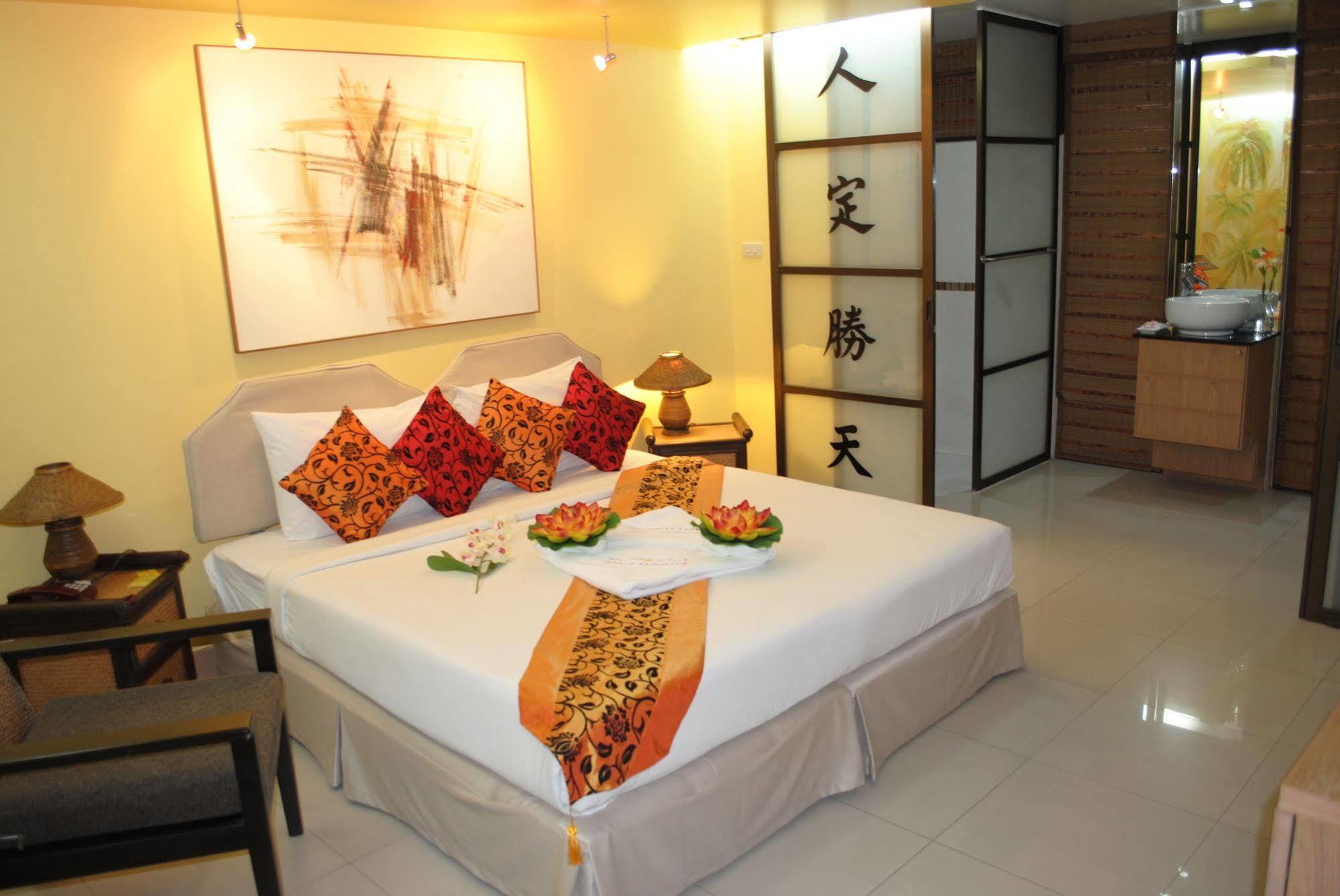 Pasadena Lodge Pattaya Zewnętrze zdjęcie