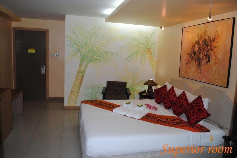 Pasadena Lodge Pattaya Zewnętrze zdjęcie